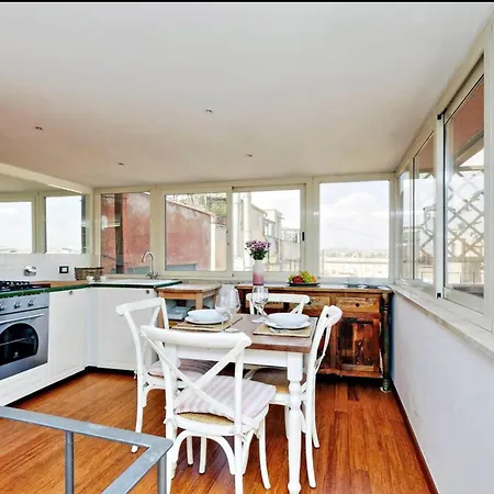 Trastevere Penthouse Amazing Terrace アパート ローマ